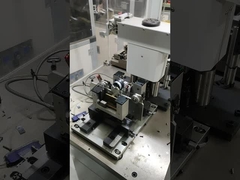 Macchina di bilanciamento automatico a due stazioni per utensili a potenza orizzontale a rotore esterno