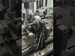 Macchina di bilanciamento automatico orizzontale a due stazioni elettrica a motore a tre ruote